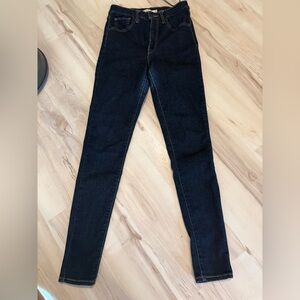 Levi's Dark Blue Skinny Jeans for Women